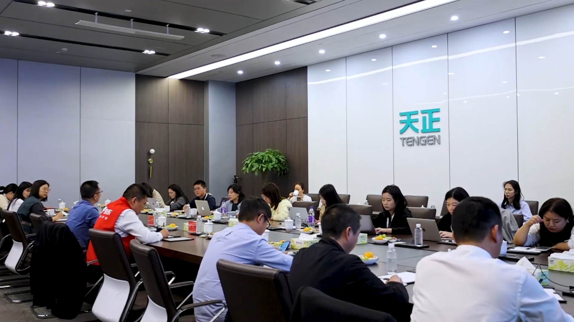 京东工业走进17c在线打开直接观看网页版，探访产业数智化之路！